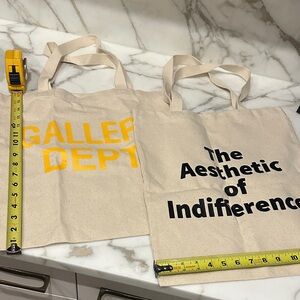GALLERY DEPT Canvas Tote Bags with Bold Text